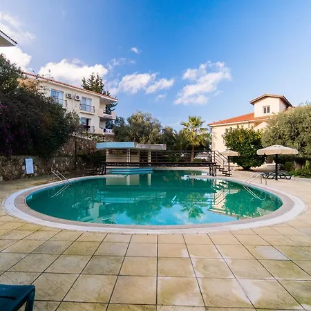 Apartment Luxury Three Bedrooms In Amazing Melisa's Place
