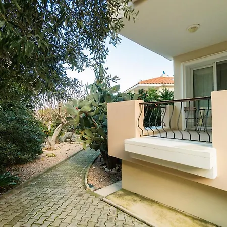 Luxury Three Bedrooms In Amazing Melisa's Place 아파트 *